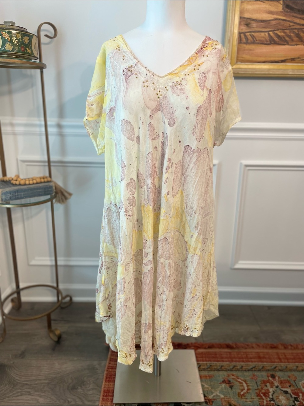 Charlie Paige Marble-Print Short Sleeve Tunic in Yellow & Blush